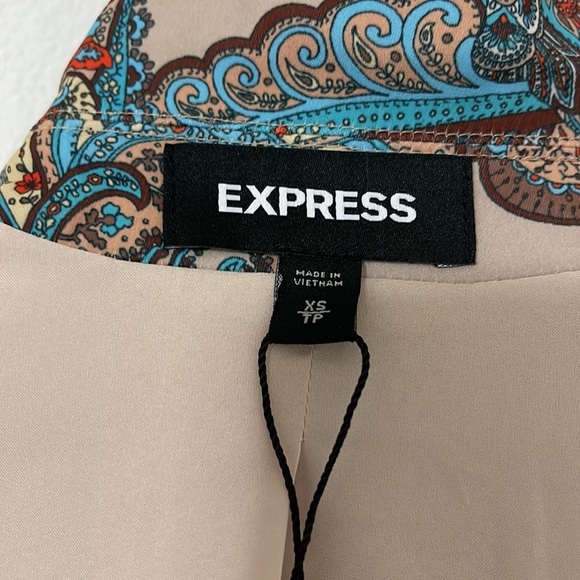 Express Paisley Notch Collar Boyfriend Blazer XS. - Picture 11 of 13